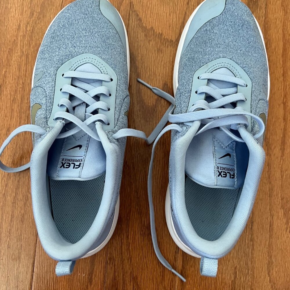Nike flex women’s size 7.5